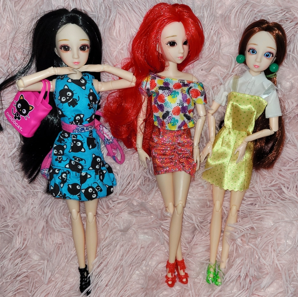 Lot of 3 posable anime dolls
